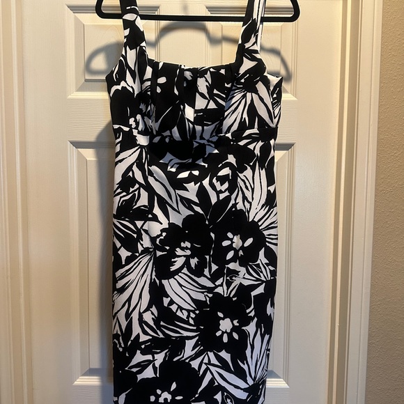 👗Scarlett Black & White Dress size 8 (363) - Picture 1 of 12